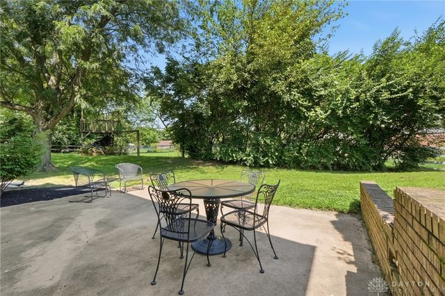 1801 Burgundy Lane, Washington Twp, OH 45459