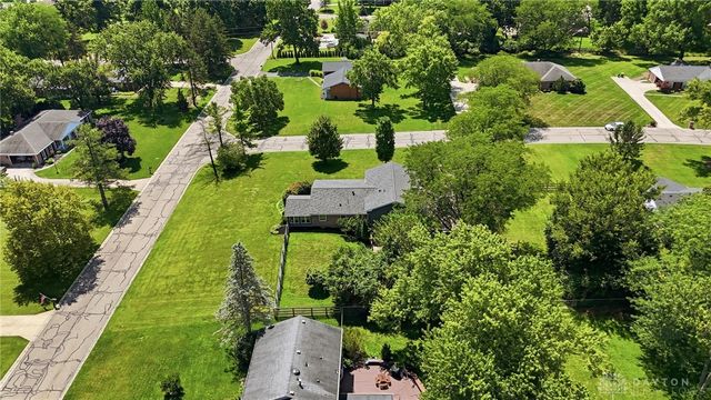 1801 Burgundy Lane, Washington Twp, OH 45459