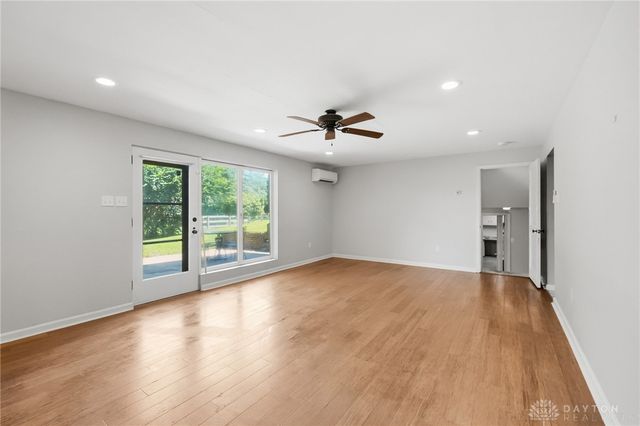 1801 Burgundy Lane, Washington Twp, OH 45459
