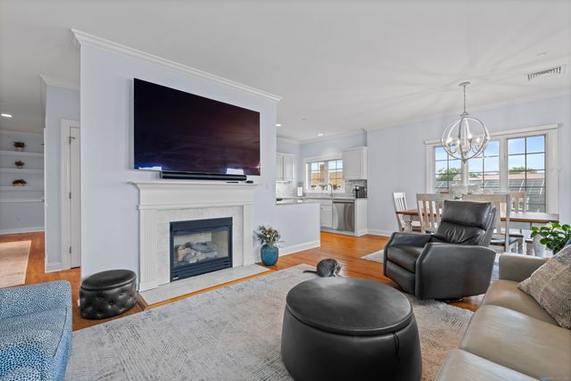 1 Merwin Avenue APT B1, Milford, CT 06460