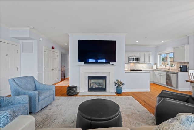 1 Merwin Avenue APT B1, Milford, CT 06460