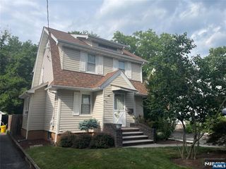 485 Maple Avenue, Teaneck, NJ 07666
