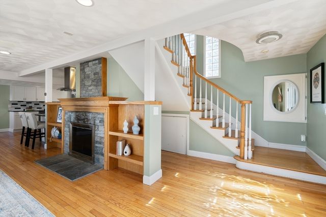 43 Maple Ave., Nahant, MA 01908