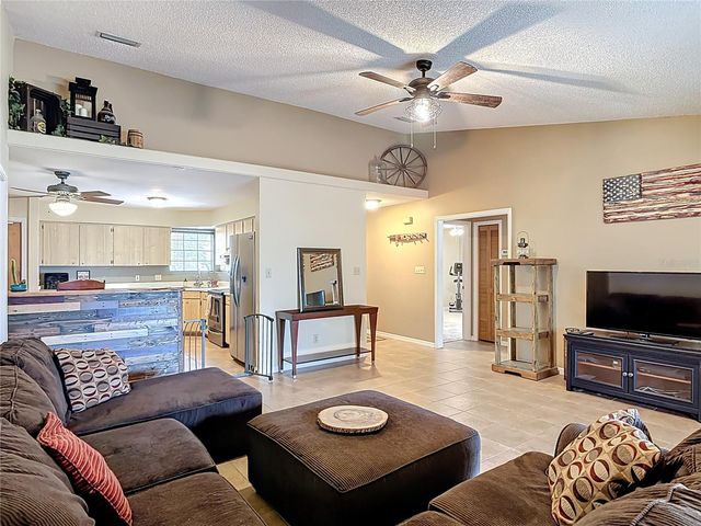 276 DELEON ROAD, Debary, FL 32713