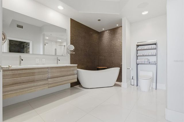 275 BAYSHORE BOULEVARD 905, Tampa, FL 33606