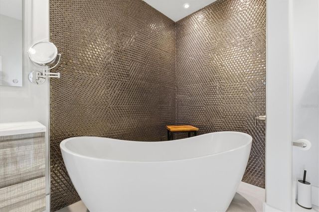 275 BAYSHORE BOULEVARD 905, Tampa, FL 33606