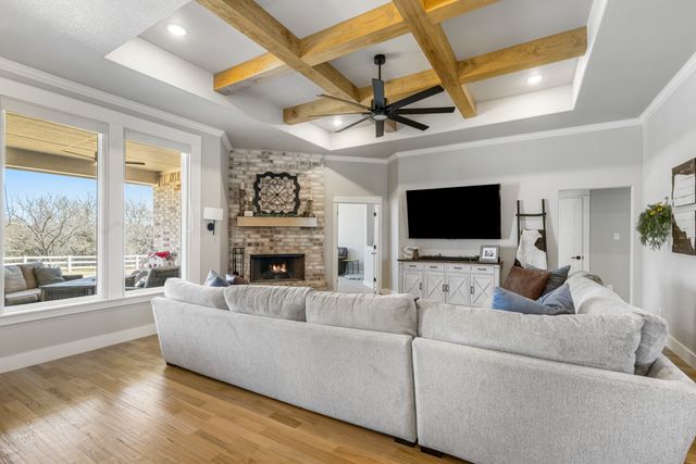 123 S Silver Saddle Trail, Weatherford, TX 76087