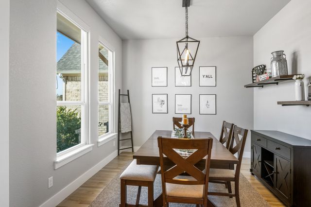 123 S Silver Saddle Trail, Weatherford, TX 76087