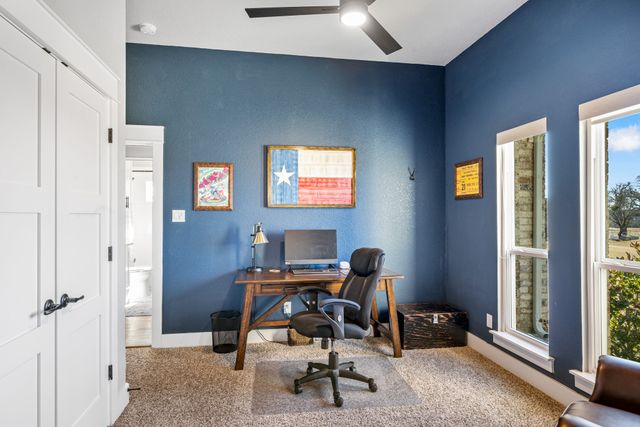 123 S Silver Saddle Trail, Weatherford, TX 76087