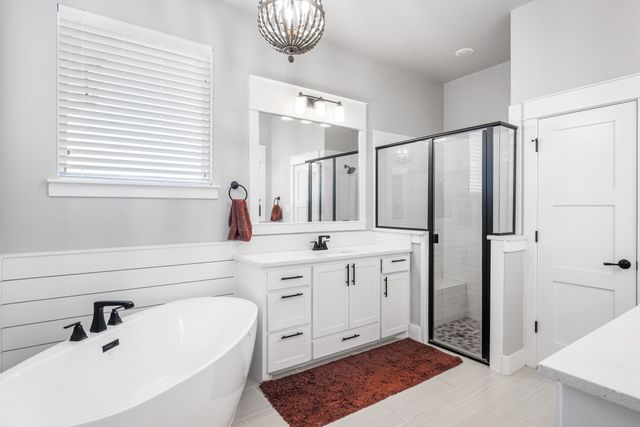 123 S Silver Saddle Trail, Weatherford, TX 76087