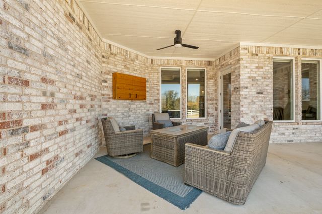 123 S Silver Saddle Trail, Weatherford, TX 76087