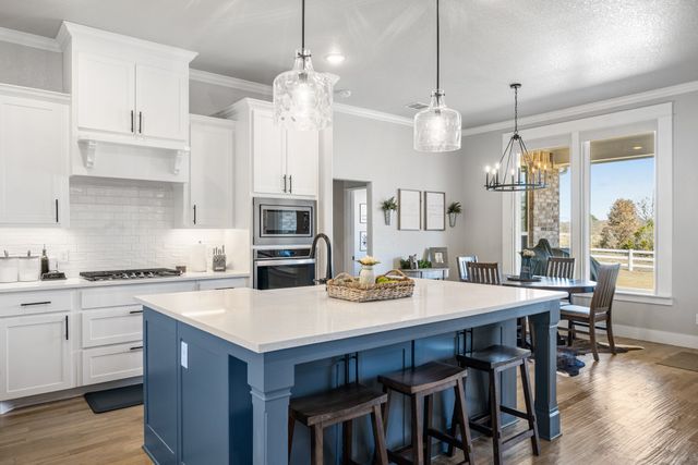 123 S Silver Saddle Trail, Weatherford, TX 76087