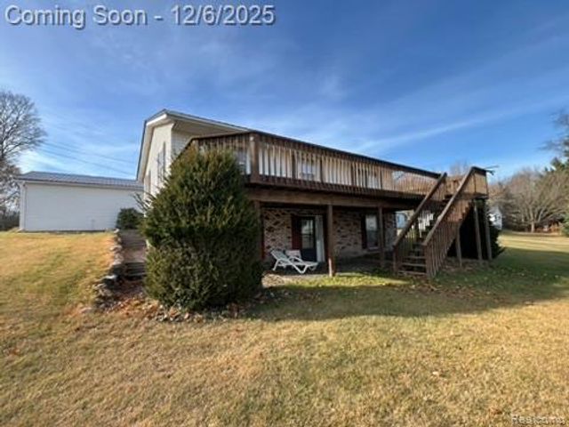 5886 S Green Avenue, Fremont, MI 49412