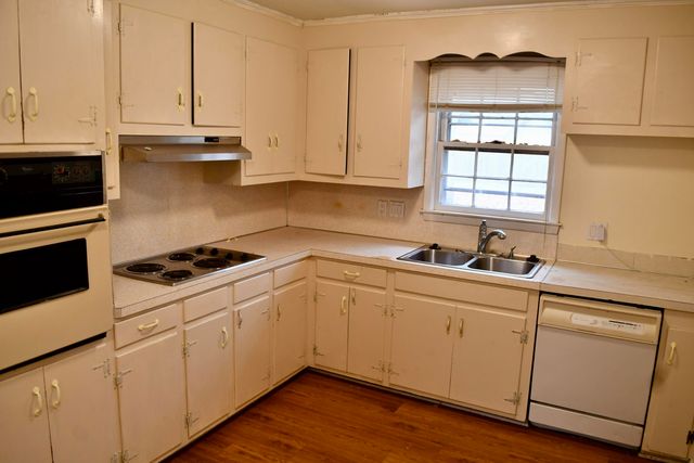 206 Blythe Avenue, Summerville, SC 29485