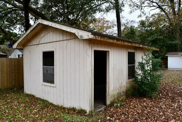 206 Blythe Avenue, Summerville, SC 29485