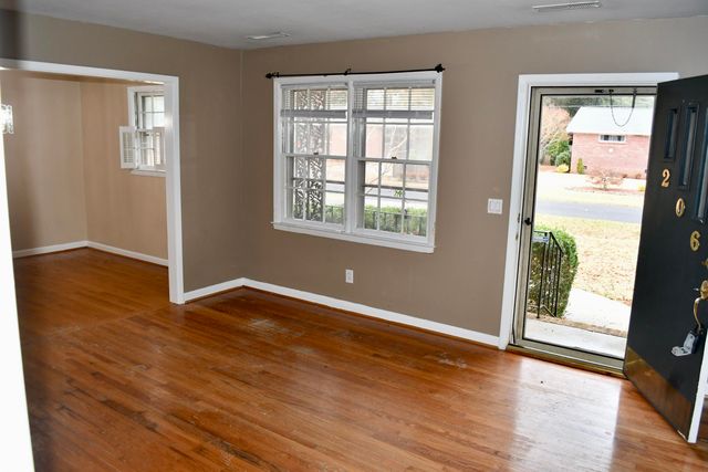 206 Blythe Avenue, Summerville, SC 29485