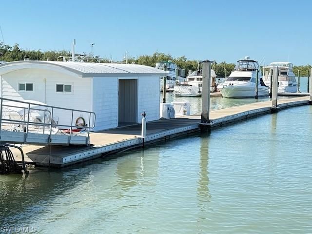 385 Angler DR, Goodland, FL 34140