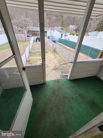 346 W MAIN ST, Girardville, PA 17935