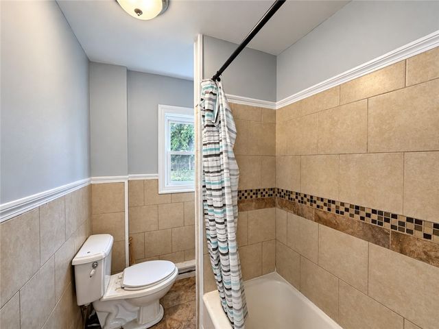 84 Seamans Street, Providence, RI 02908