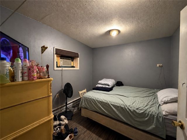 84 Seamans Street, Providence, RI 02908