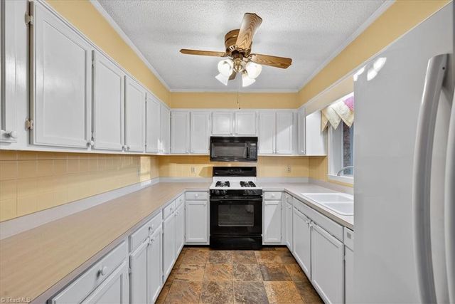 855 Lee Street, Asheboro, NC 27203