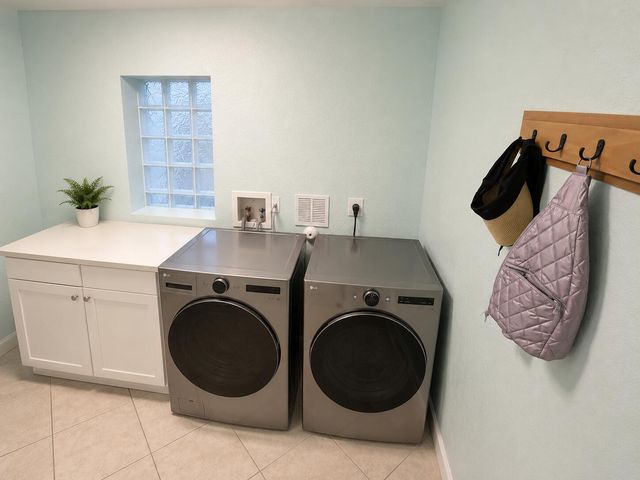 6461 Willoughby Circle, Lake Worth, FL 33463
