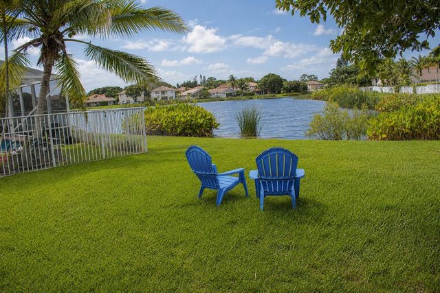 6461 Willoughby Circle, Lake Worth, FL 33463