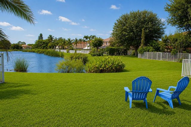 6461 Willoughby Circle, Lake Worth, FL 33463