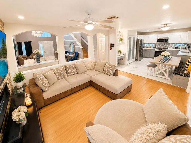 6461 Willoughby Circle, Lake Worth, FL 33463