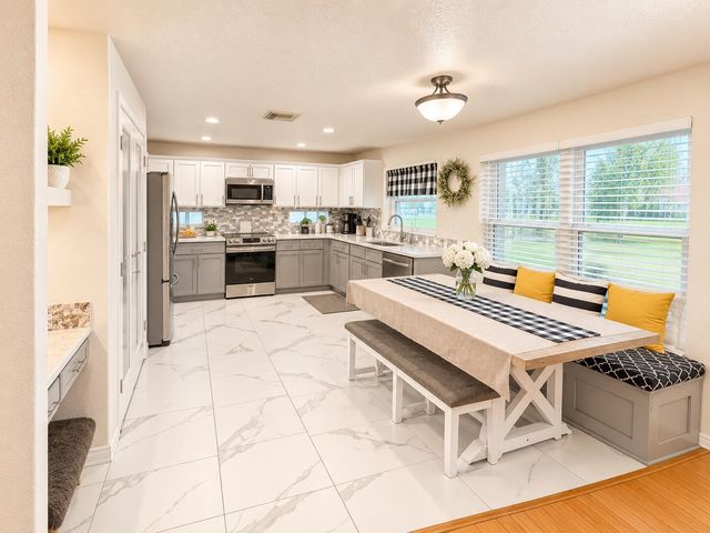 6461 Willoughby Circle, Lake Worth, FL 33463