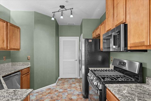 9050 Double R Boulevard 821, Reno, NV 89521