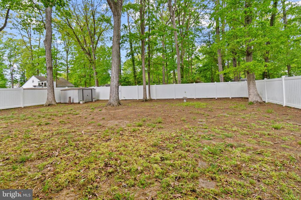 Image 38 of property listing at 635 DAVOL RD, Stevensville, MD 21666