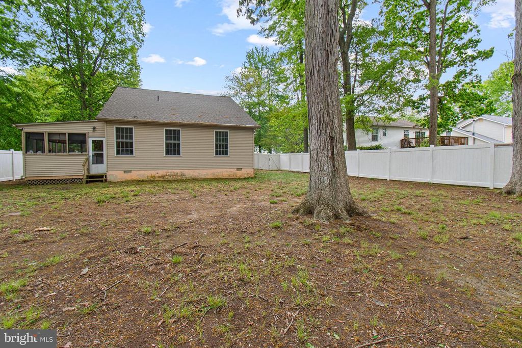 Image 39 of property listing at 635 DAVOL RD, Stevensville, MD 21666