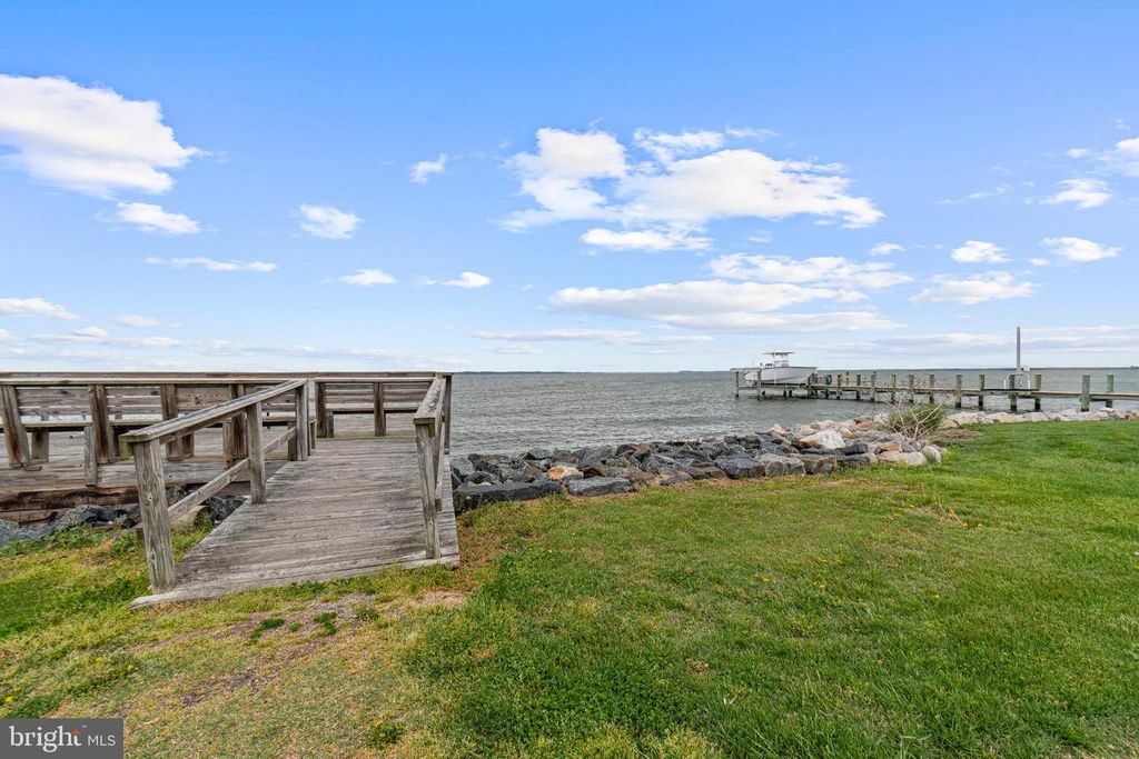 Image 45 of property listing at 635 DAVOL RD, Stevensville, MD 21666