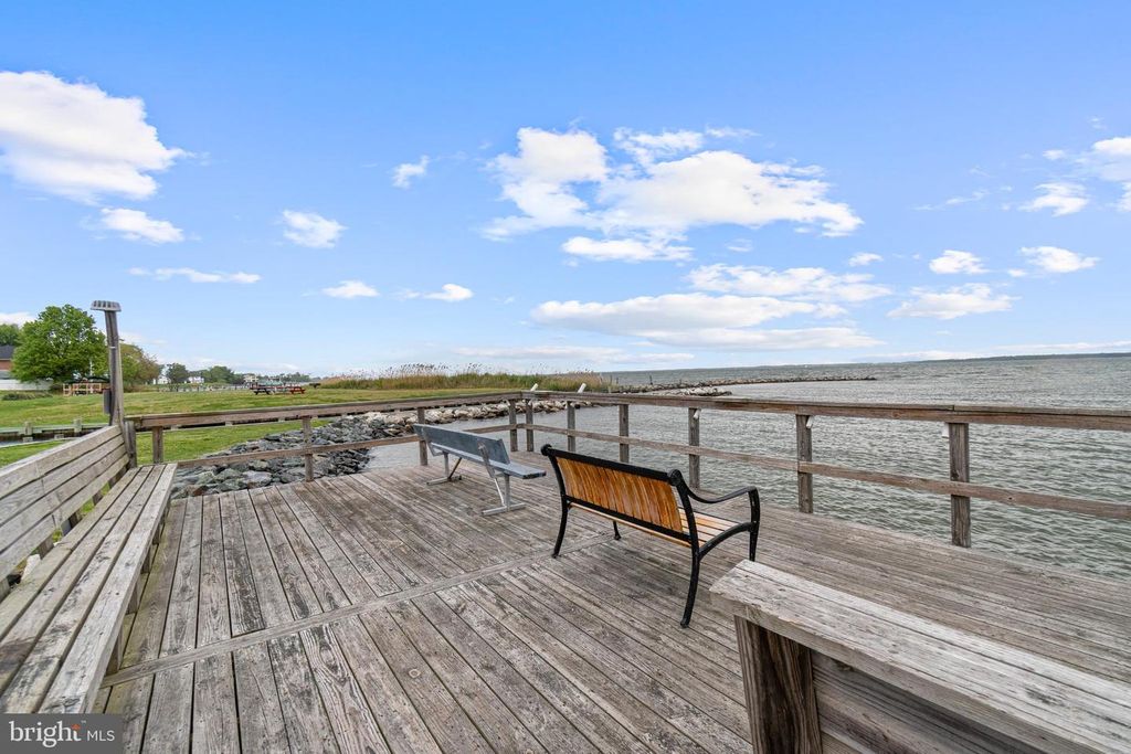 Image 46 of property listing at 635 DAVOL RD, Stevensville, MD 21666