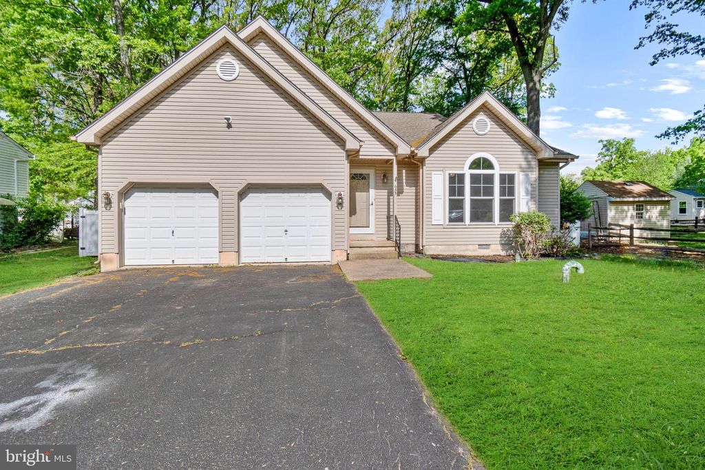 Image 5 of property listing at 635 DAVOL RD, Stevensville, MD 21666