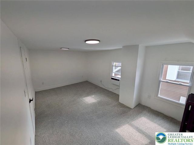 221 East Bertsch Street, Lansford, PA 18232