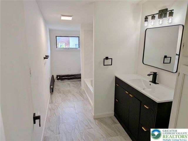 221 East Bertsch Street, Lansford, PA 18232