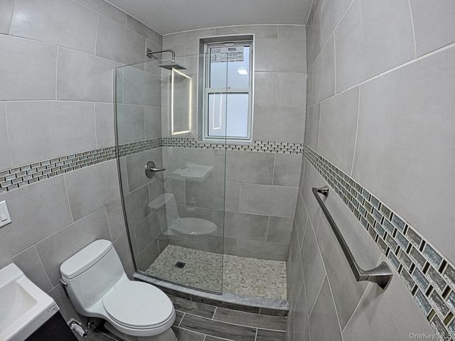 4024 Aske Street 2FL, Elmhurst, NY 11373
