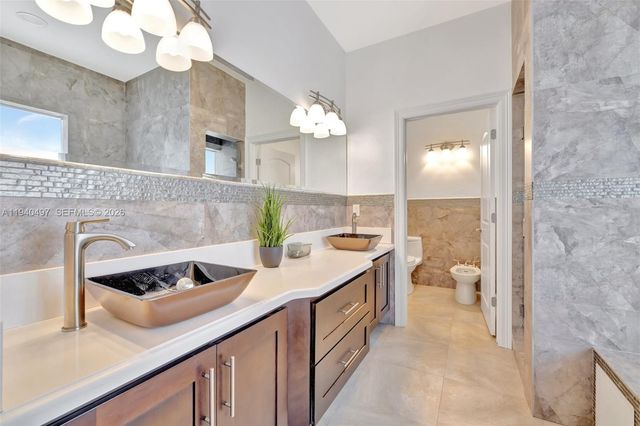 4610 SW 178th Ave, Southwest Ranches, FL 33331