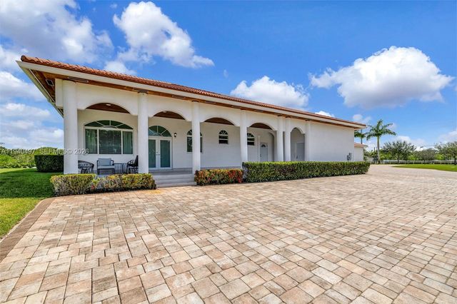 4610 SW 178th Ave, Southwest Ranches, FL 33331