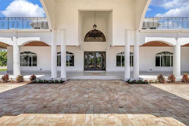 4610 SW 178th Ave, Southwest Ranches, FL 33331