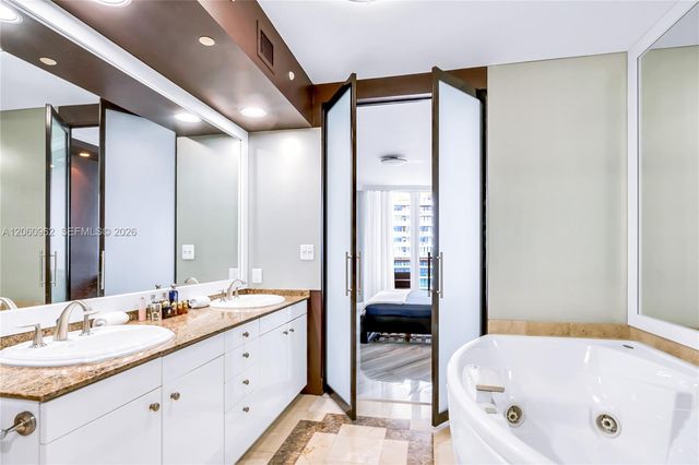 19333 Collins Avenue 1903, Sunny Isles Beach, FL 33160