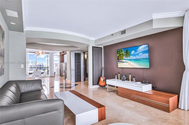 19333 Collins Avenue 1903, Sunny Isles Beach, FL 33160