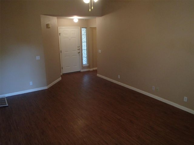 208 Juniper ST, Georgetown, TX 78626