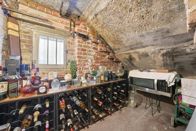 2100 N Leamington Avenue, Chicago, IL 60639