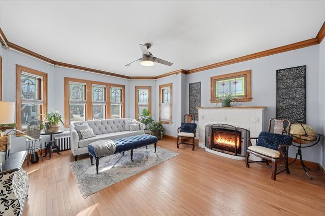 2100 N Leamington Avenue, Chicago, IL 60639