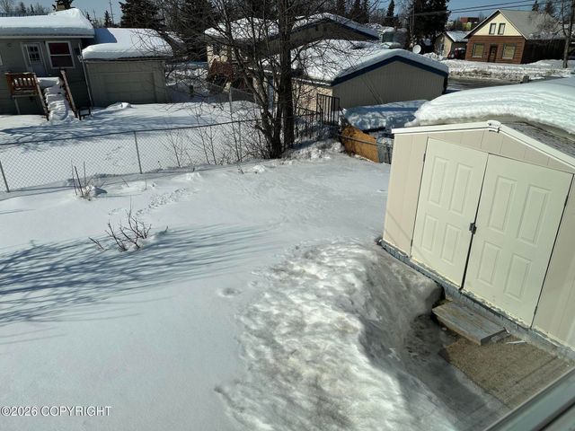 312 Thomas Circle, Anchorage, AK 99508