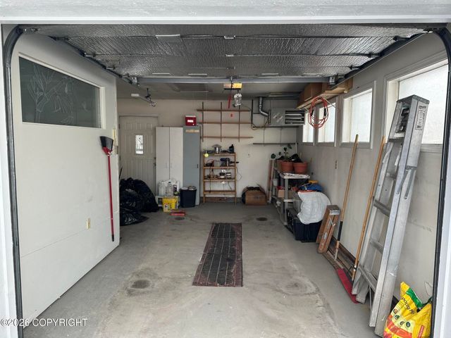 312 Thomas Circle, Anchorage, AK 99508