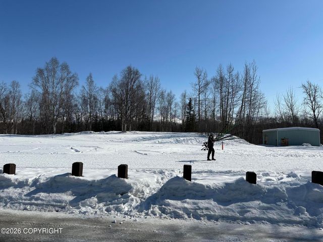 312 Thomas Circle, Anchorage, AK 99508